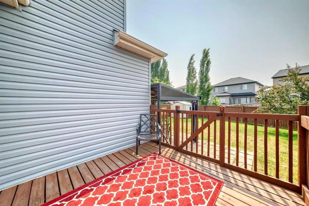 210 Copperleaf Bay SE