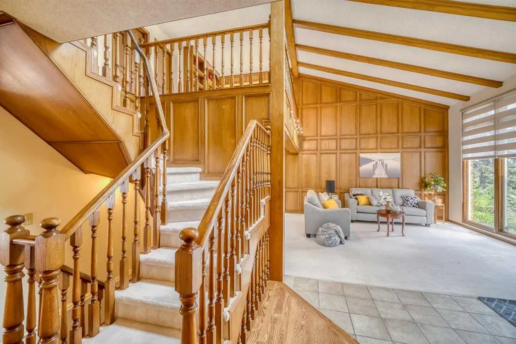 107 Edgehill Court NW