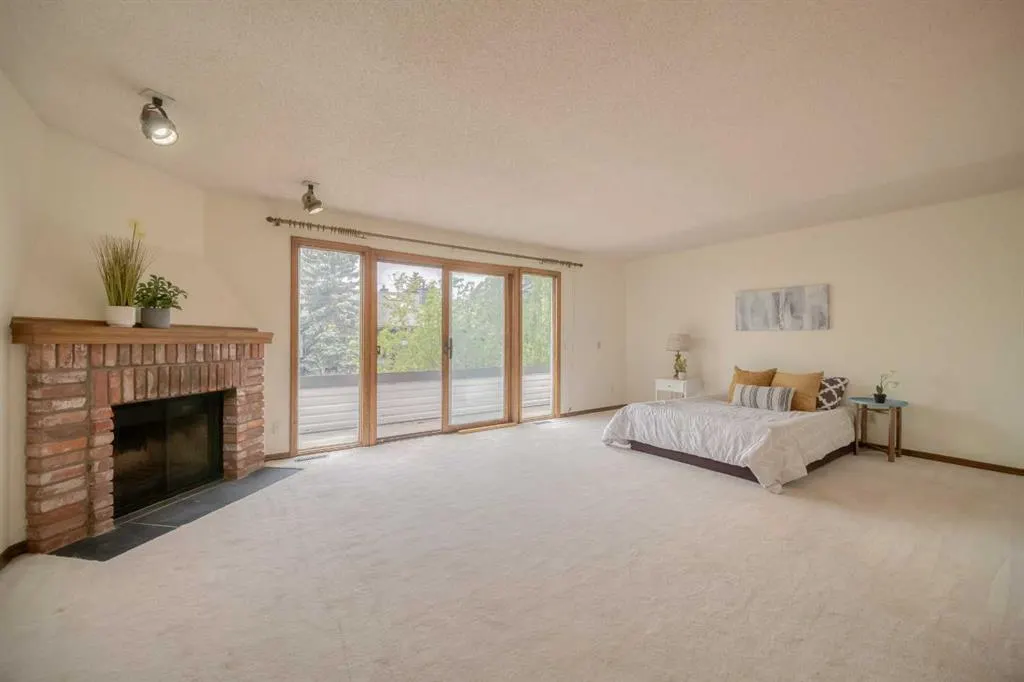 107 Edgehill Court NW