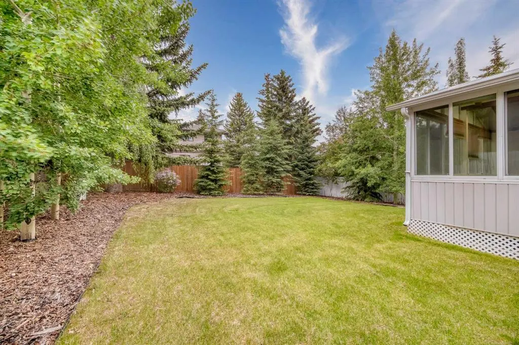 107 Edgehill Court NW