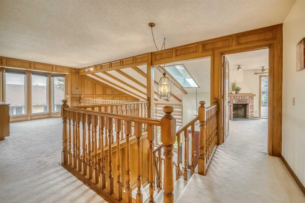 107 Edgehill Court NW