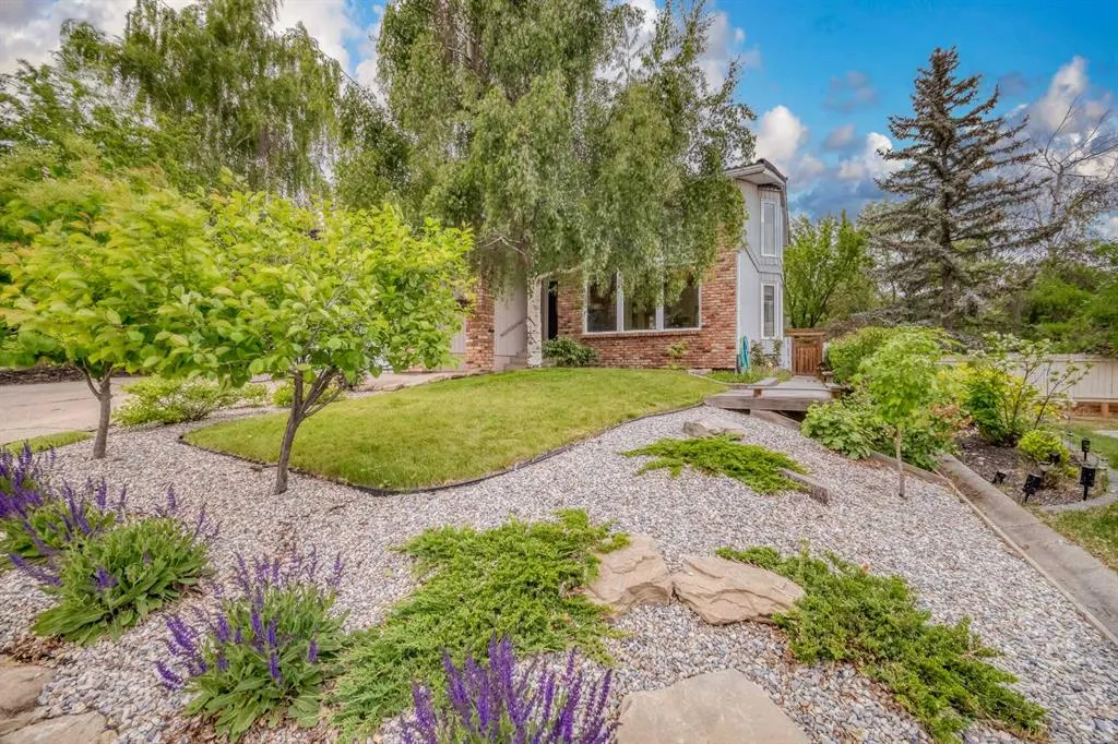 107 Edgehill Court NW