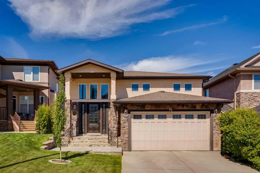 72 Panatella Manor NW