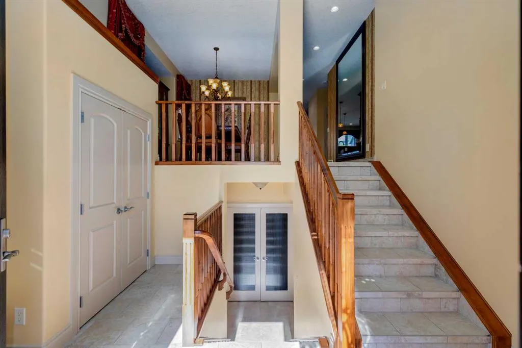 72 Panatella Manor NW