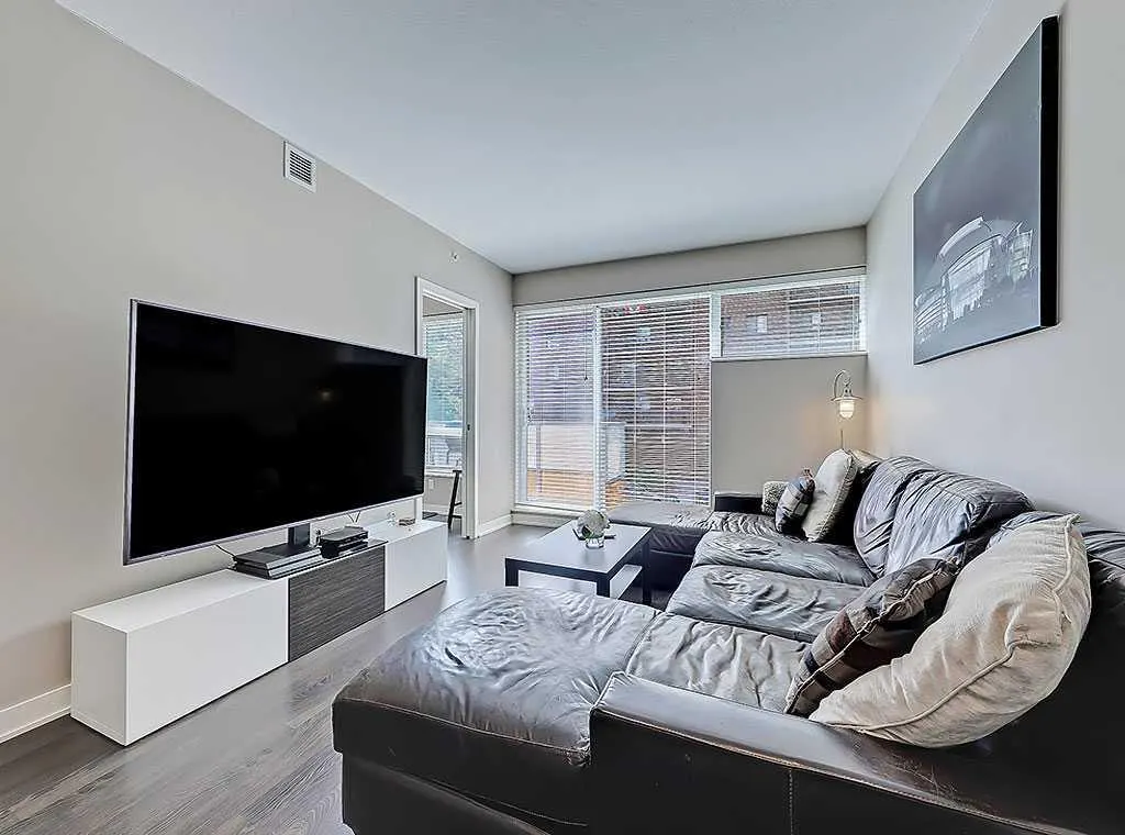 626 14 Avenue SW, #205