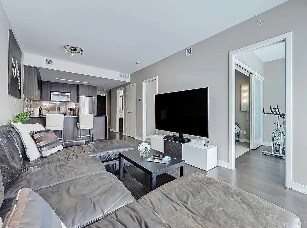 626 14 Avenue SW, #205