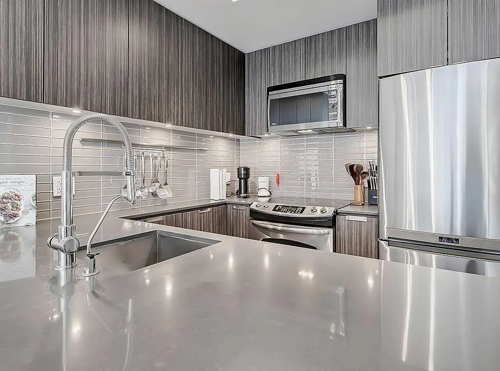 626 14 Avenue SW, #205