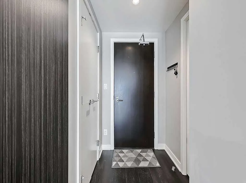 626 14 Avenue SW, #205