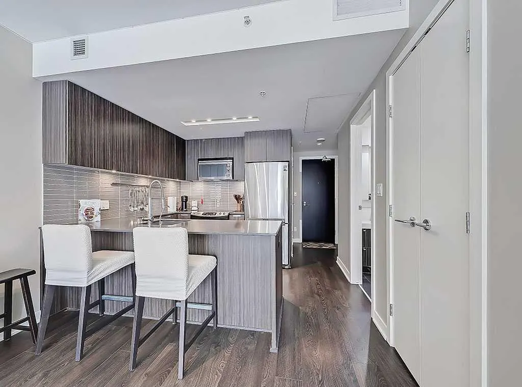 626 14 Avenue SW, #205