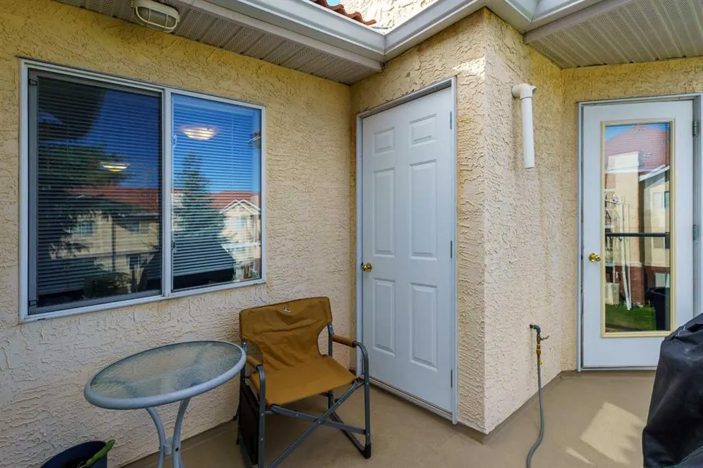 1818 Simcoe Boulevard SW, #2327