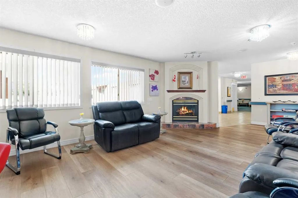 1818 Simcoe Boulevard SW, #2327