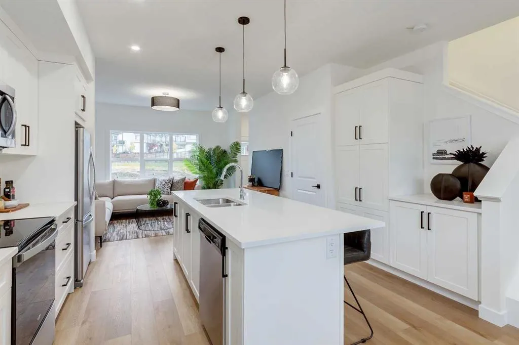 525 River Heights Drive, #1204