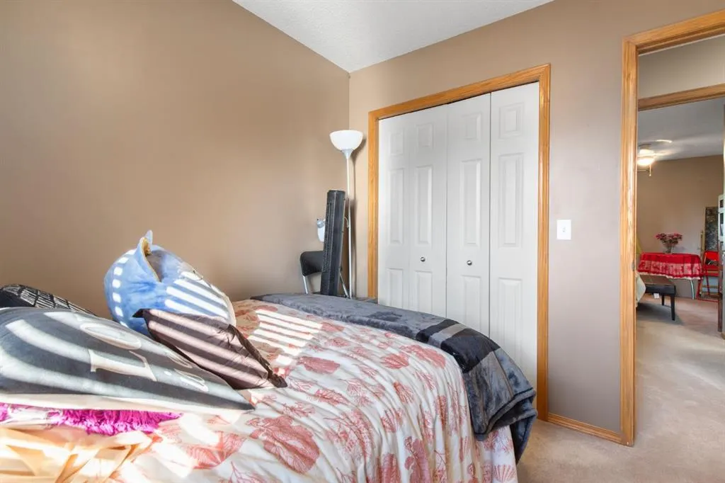 3 Sheep River Crescent
