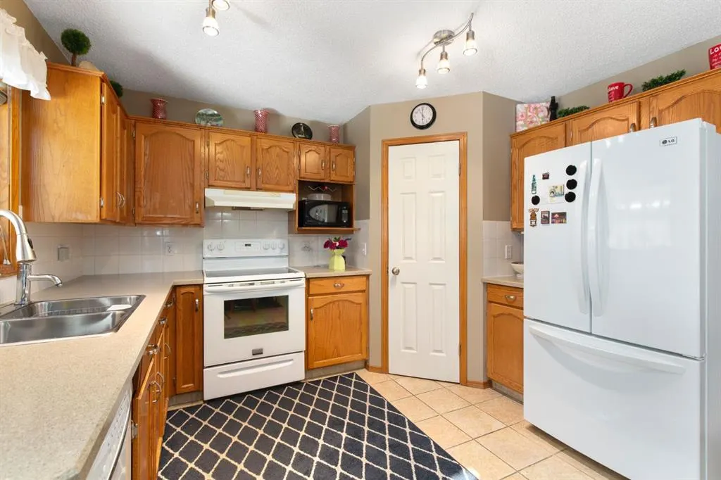 3 Sheep River Crescent