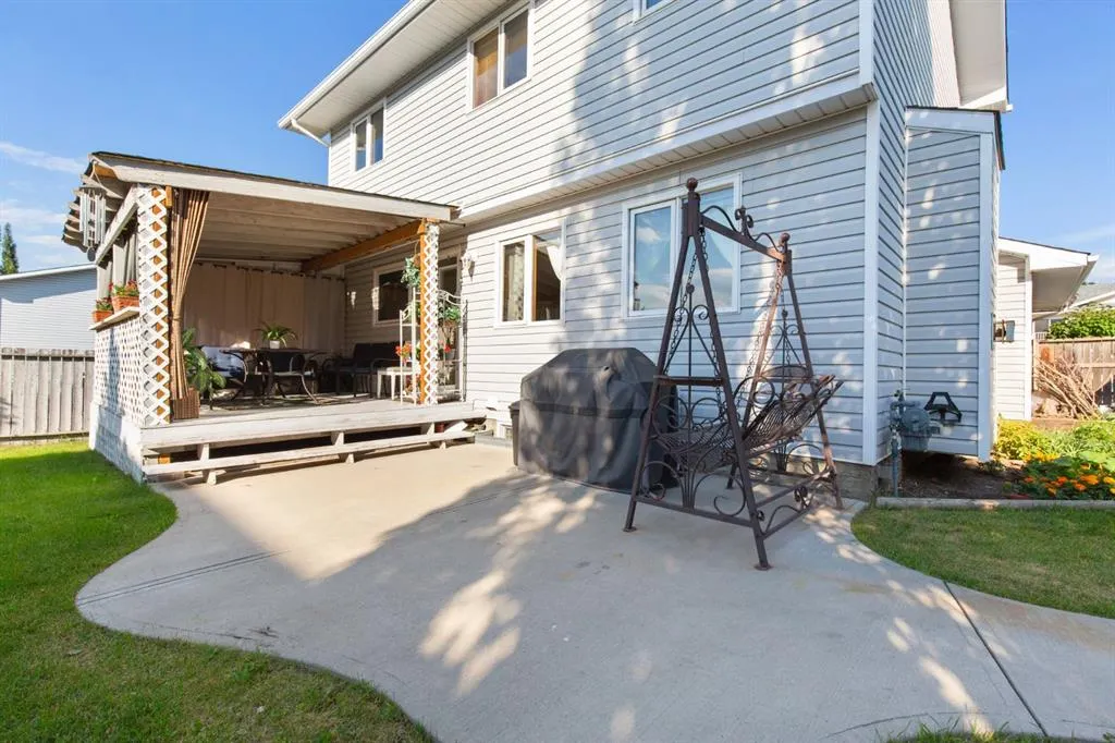 3 Sheep River Crescent