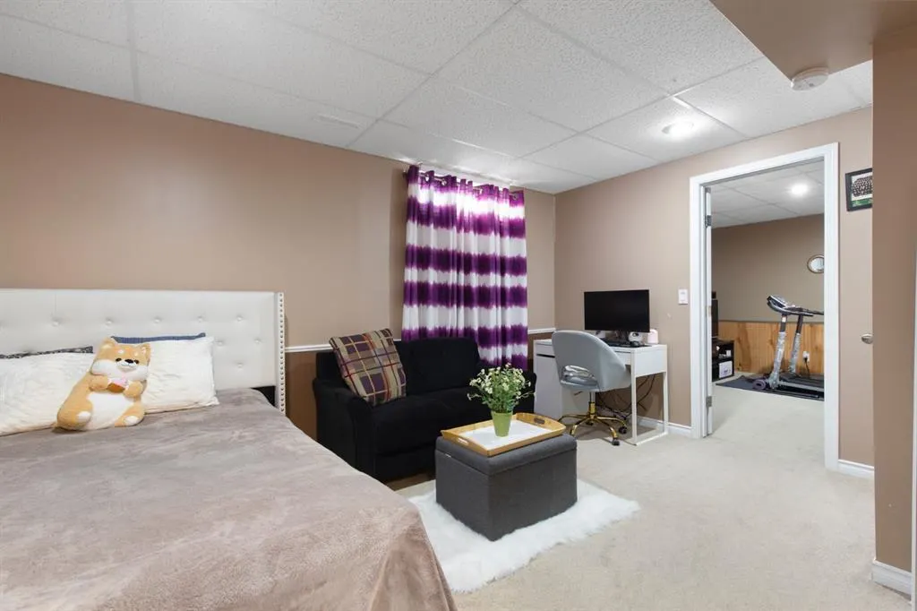 3 Sheep River Crescent