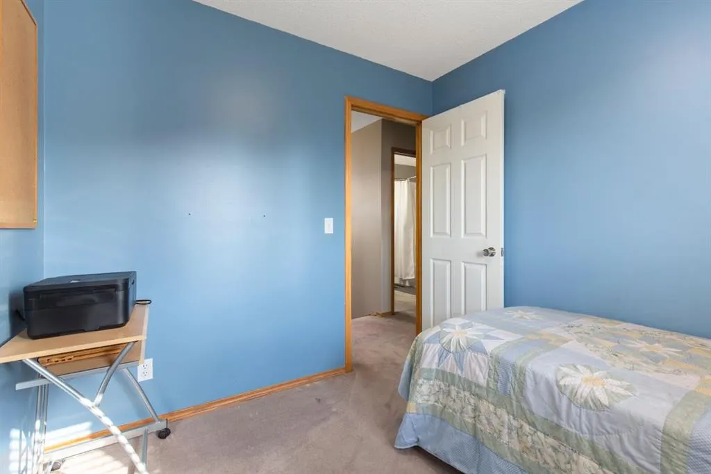 3 Sheep River Crescent