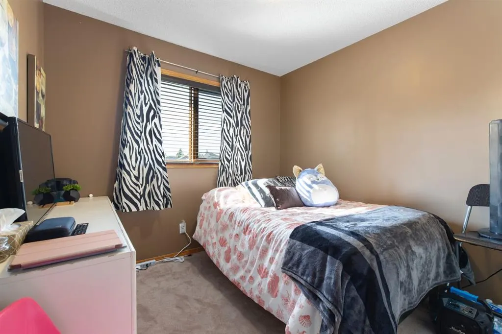 3 Sheep River Crescent