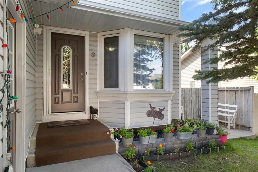 3 Sheep River Crescent