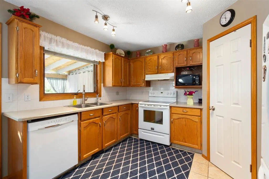 3 Sheep River Crescent