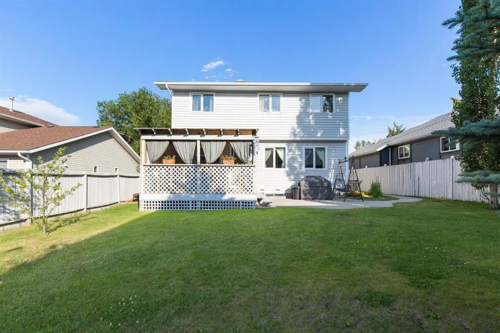 3 Sheep River Crescent