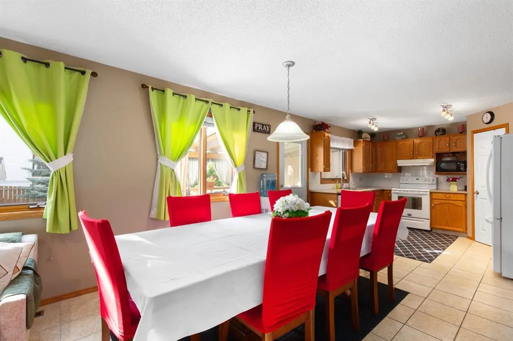3 Sheep River Crescent