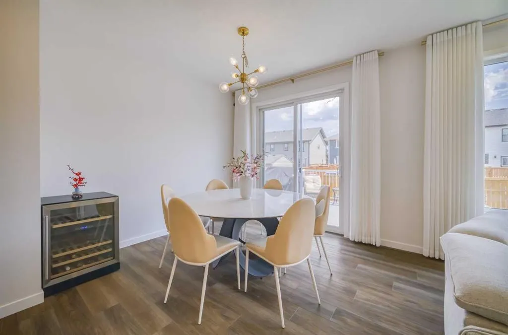 53 Magnolia Terrace SE
