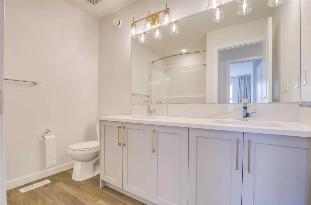 53 Magnolia Terrace SE