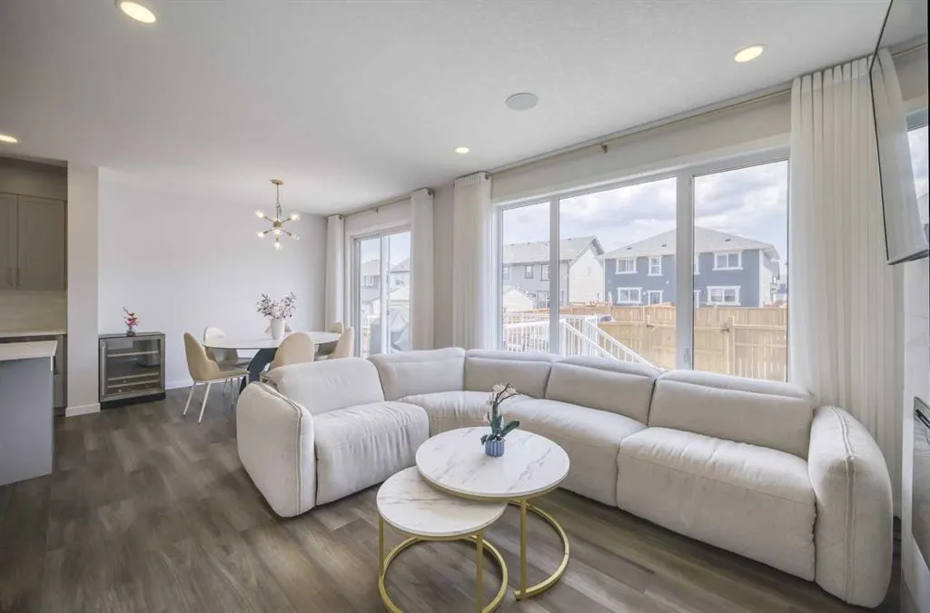 53 Magnolia Terrace SE