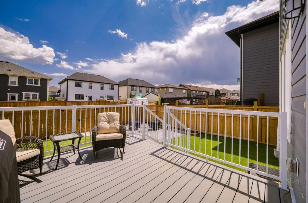 53 Magnolia Terrace SE
