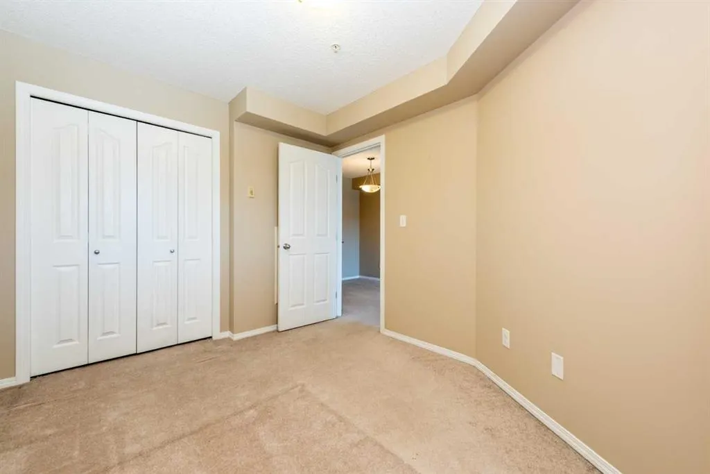 403 Mackenzie Way SW, #4210