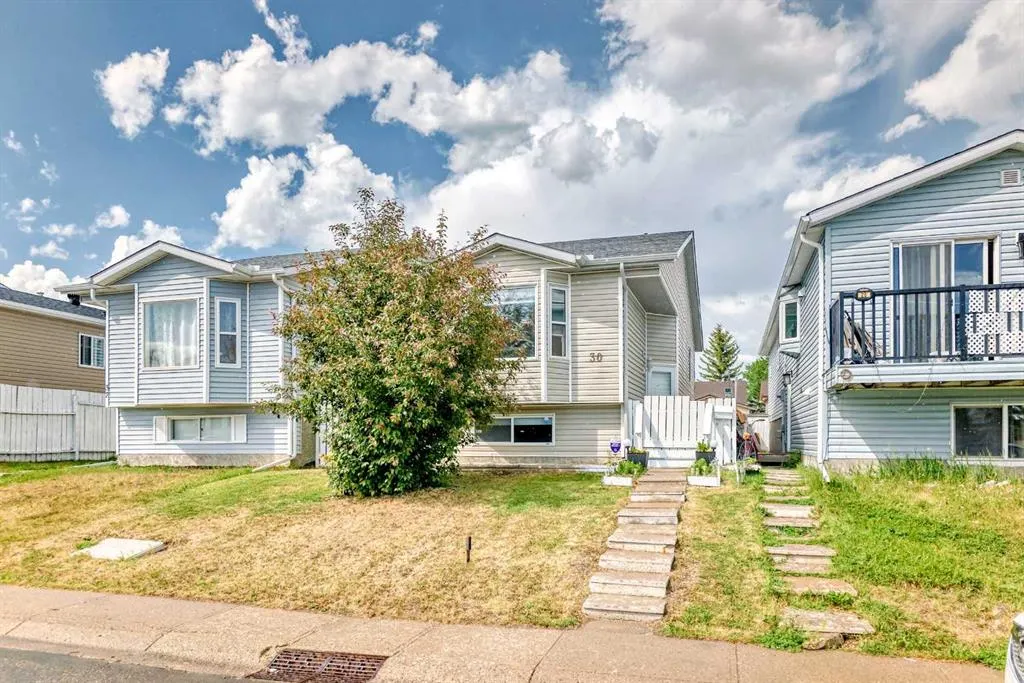30 Falmere Way NE