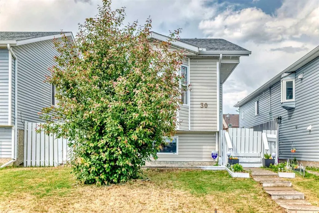30 Falmere Way NE