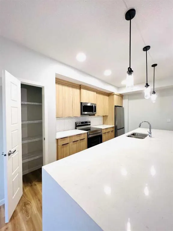220 Seton Grove SE, #2401