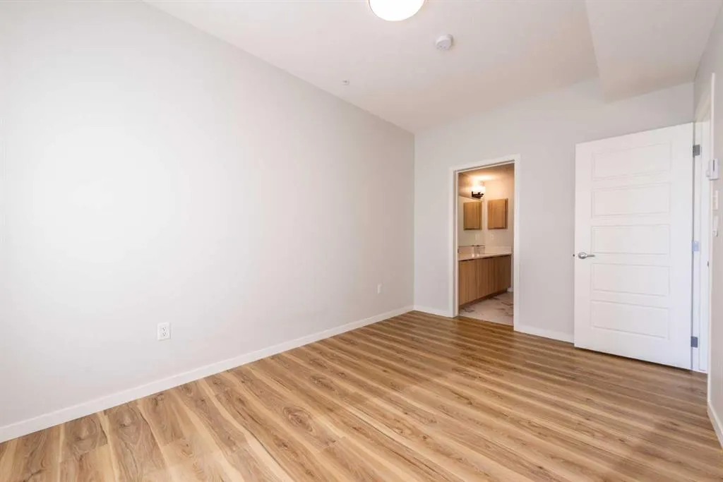 220 Seton Grove SE, #2401