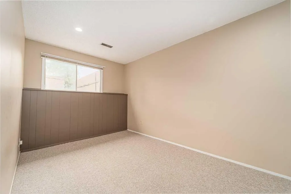 3 Mt Royal Place W