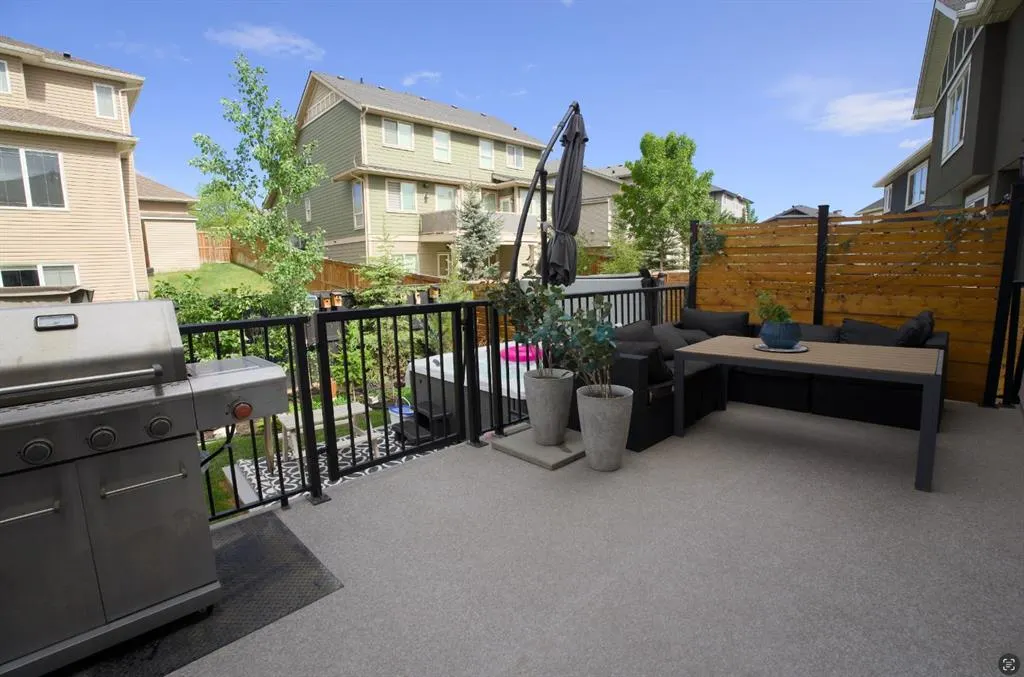 142 kinniburgh Crescent