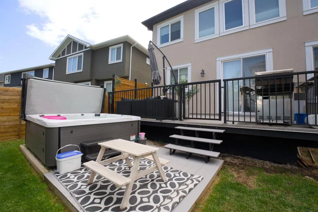 142 kinniburgh Crescent