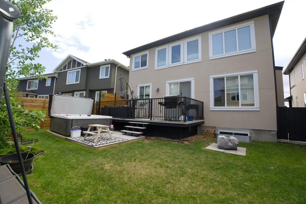 142 kinniburgh Crescent