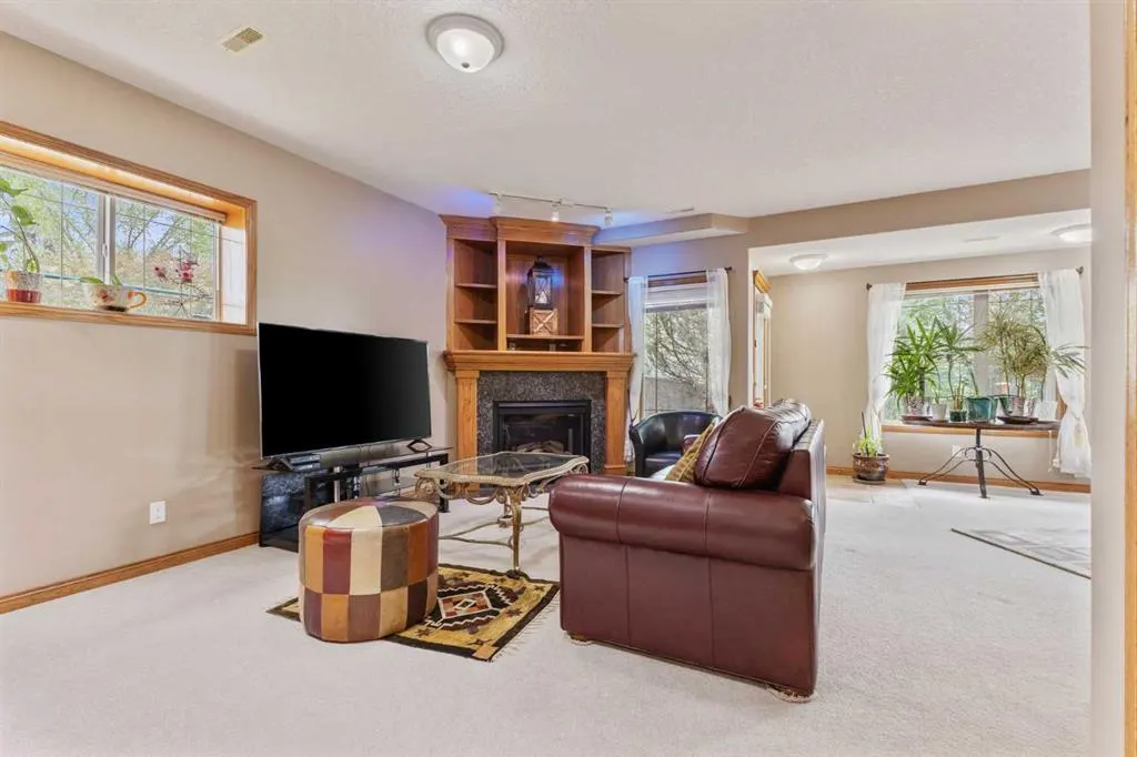101 Springmere Drive