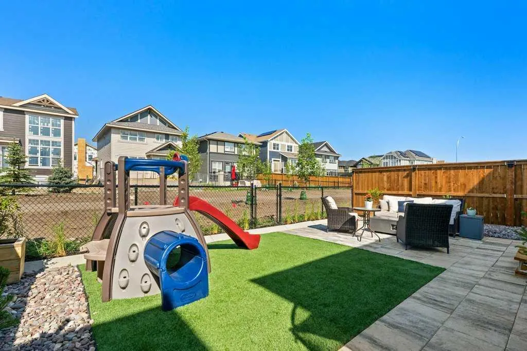 237 Magnolia Terrace SE