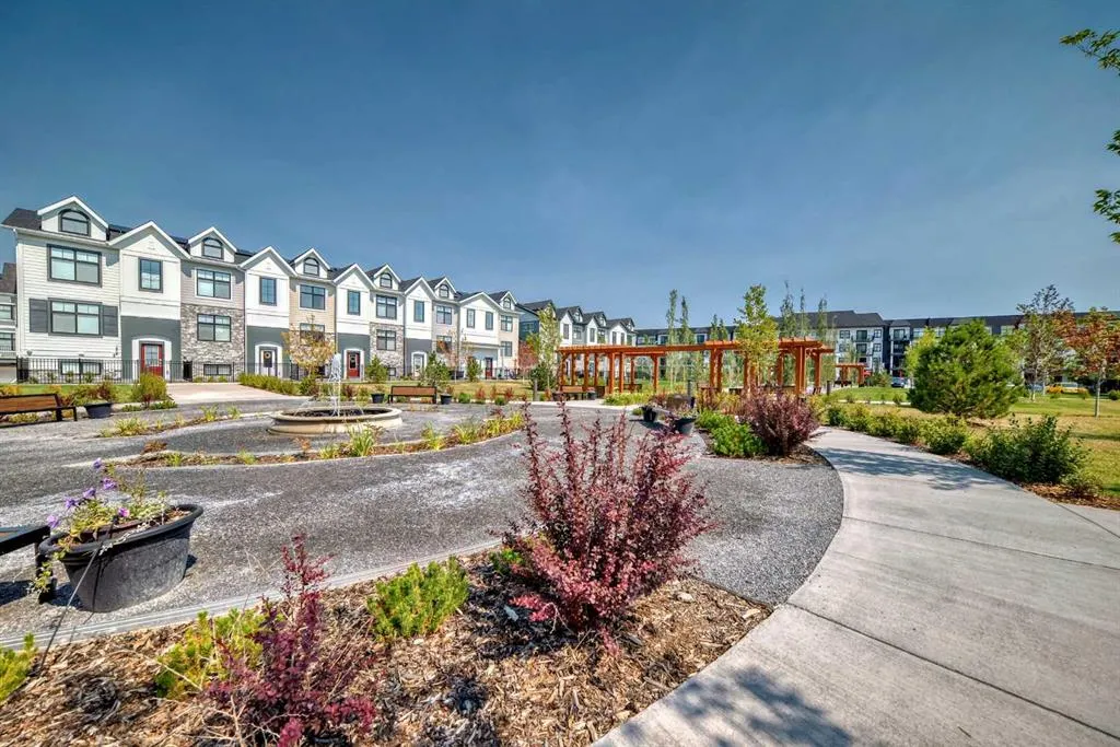 153 Les Jardins Park SE
