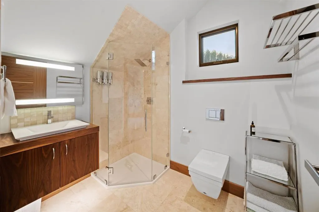 118 Cairns Landing