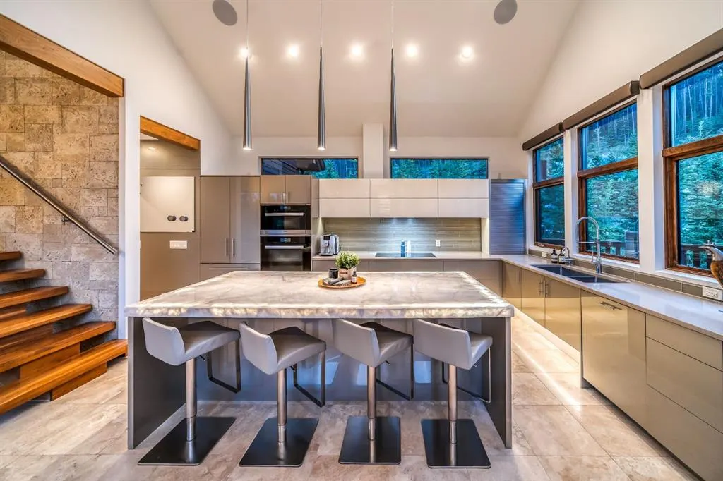 118 Cairns Landing