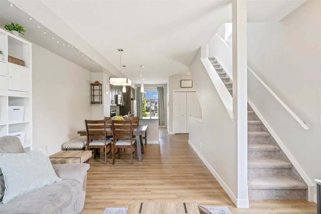 19640 40 Street SE