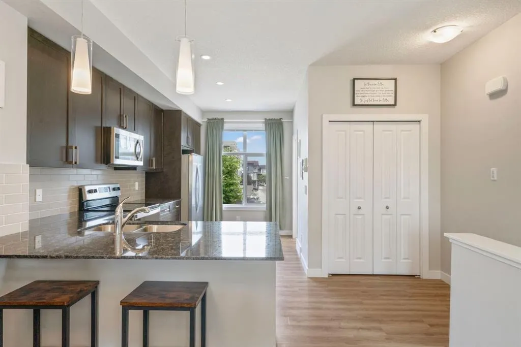 19640 40 Street SE