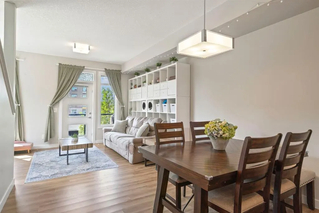 19640 40 Street SE