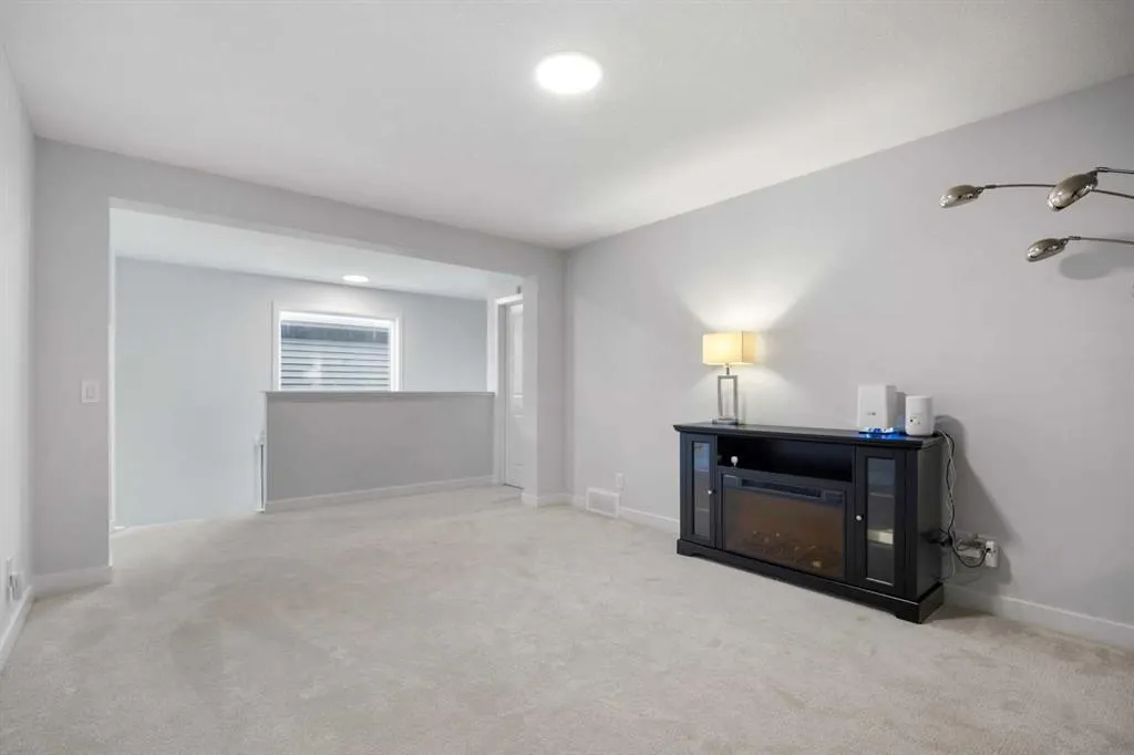 153 Edith Villas NW