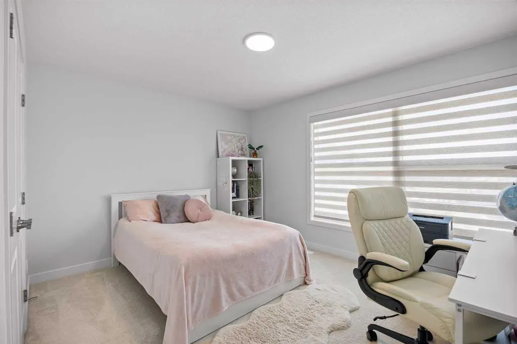 153 Edith Villas NW