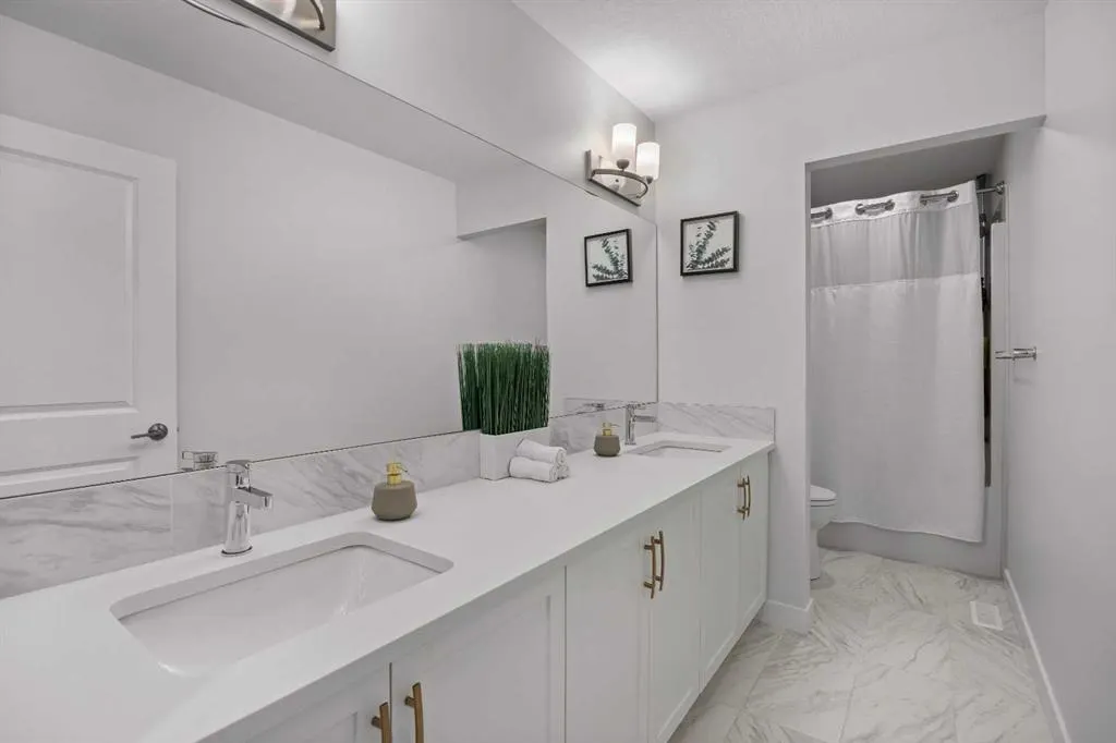 153 Edith Villas NW